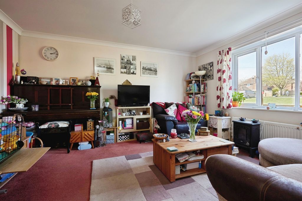 Property photo 3 of 14