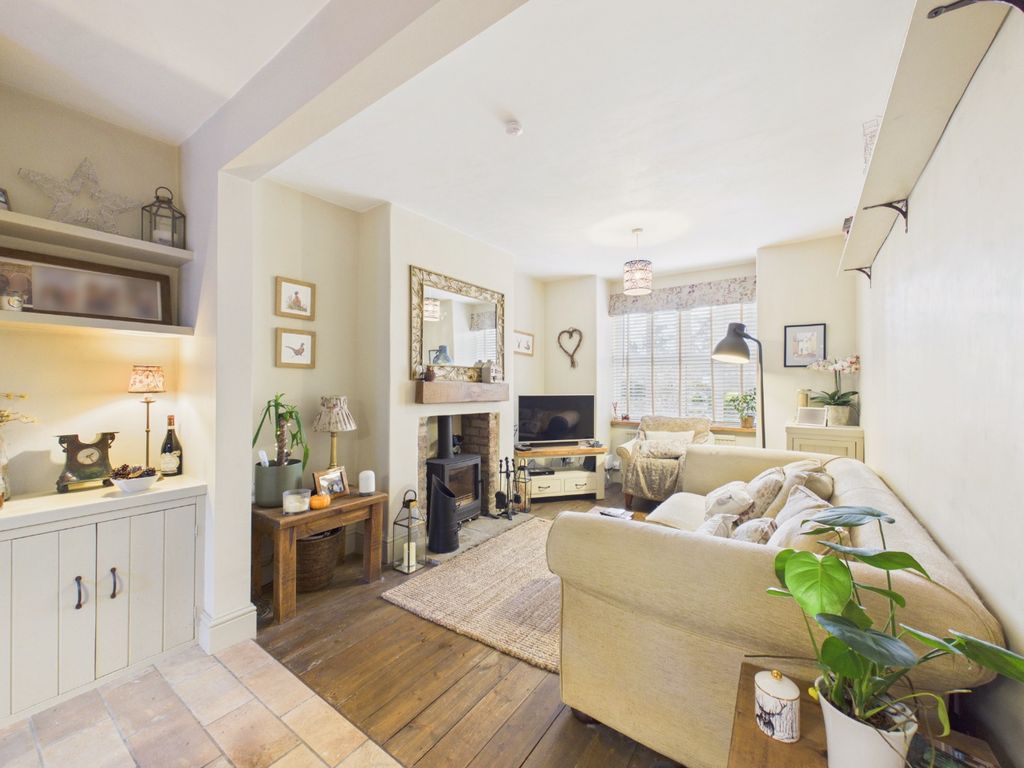 Property photo 2 of 13 5542226