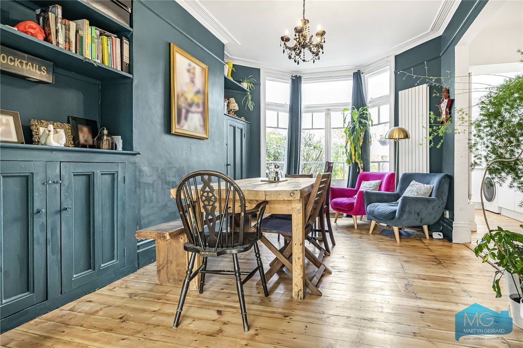 Property photo 2 of 22 Picture No. 10