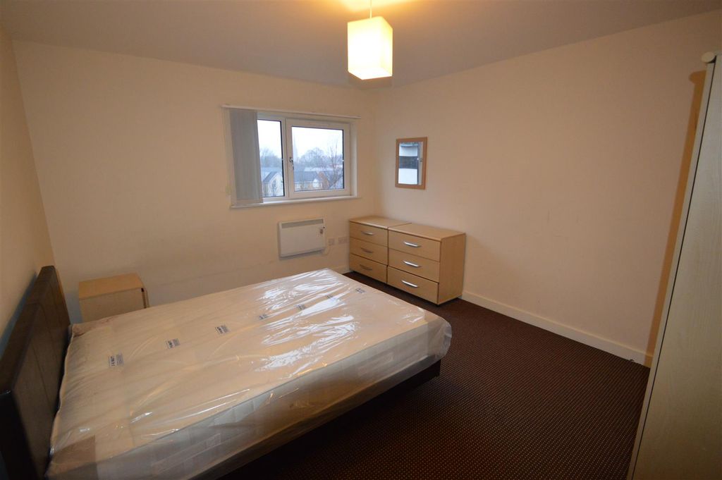 Property photo 3 of 6 35 Bishops 2.Jpg