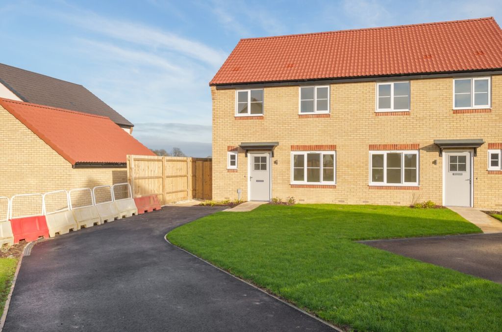 Property photo 1 of 11 Plot 230