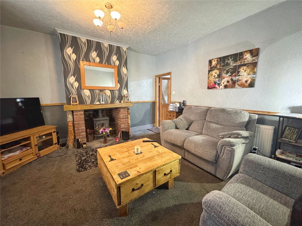 Property photo 2 of 16 Living Room