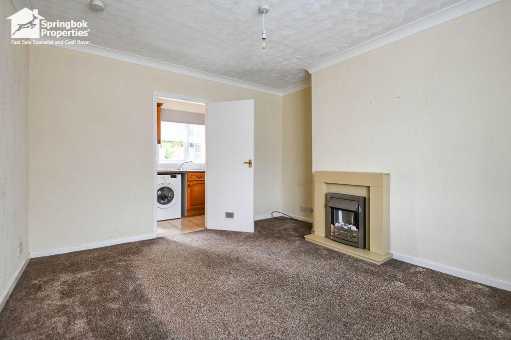 Property photo 3 of 11 Image 2
