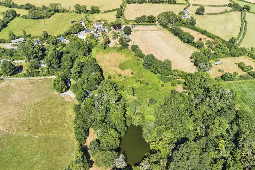 Property photo 2 of 21 Drone
