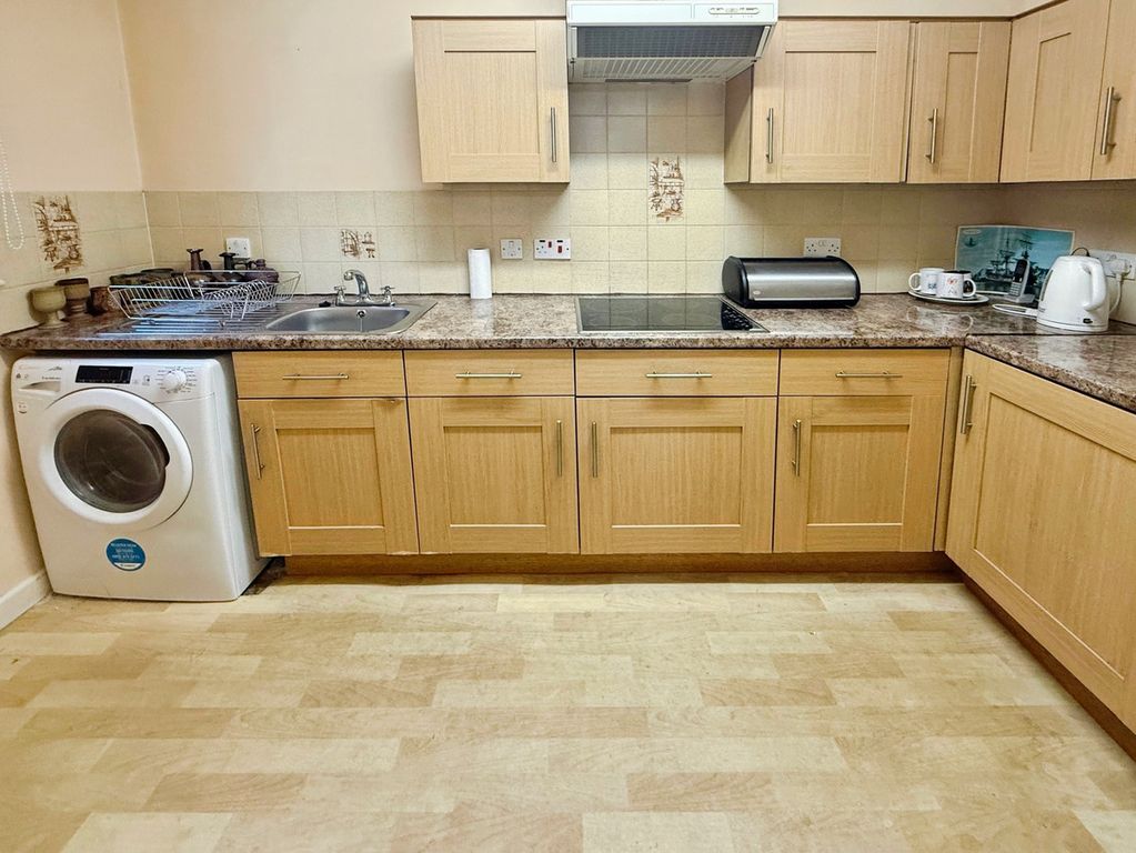 Property photo 3 of 8