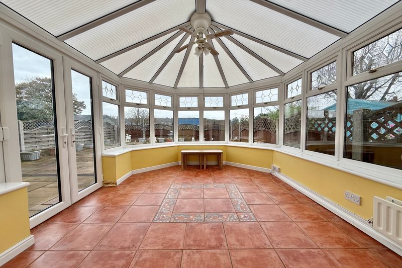 Property photo 3 of 24 Conservatory