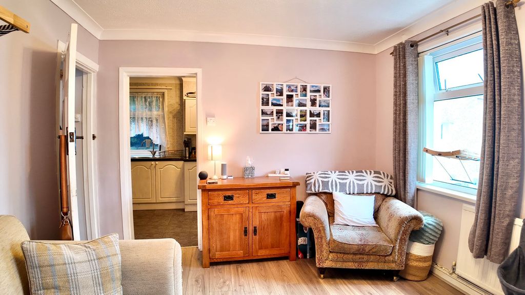 Additional image 10 of 3 bed semi-detached house for saleThe Avenue, Wyllie NP12