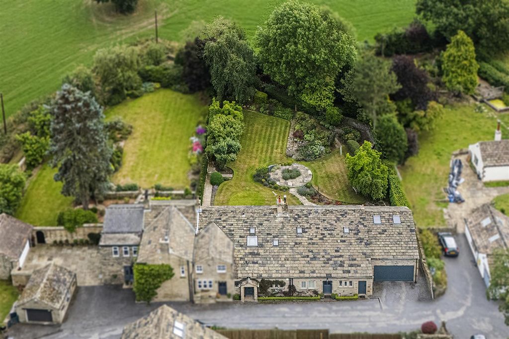 Additional image 5 of 4 bed cottage for saleGawthorpe Green Lane, Lepton, Huddersfield HD5