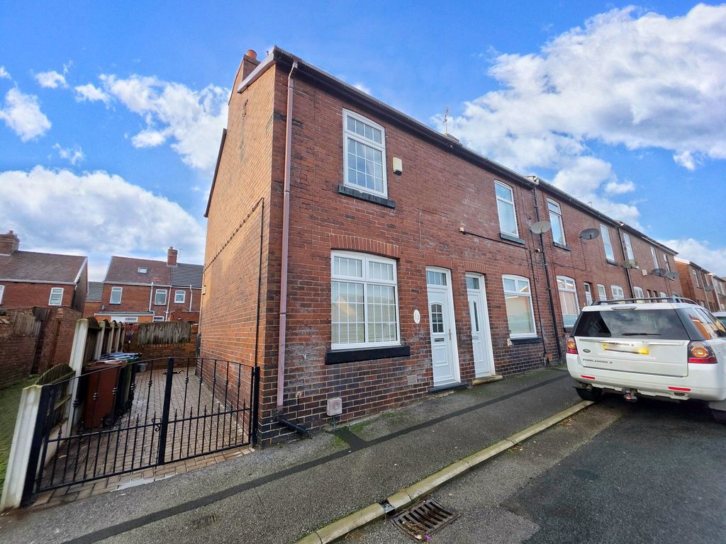 Property photo 1 of 12