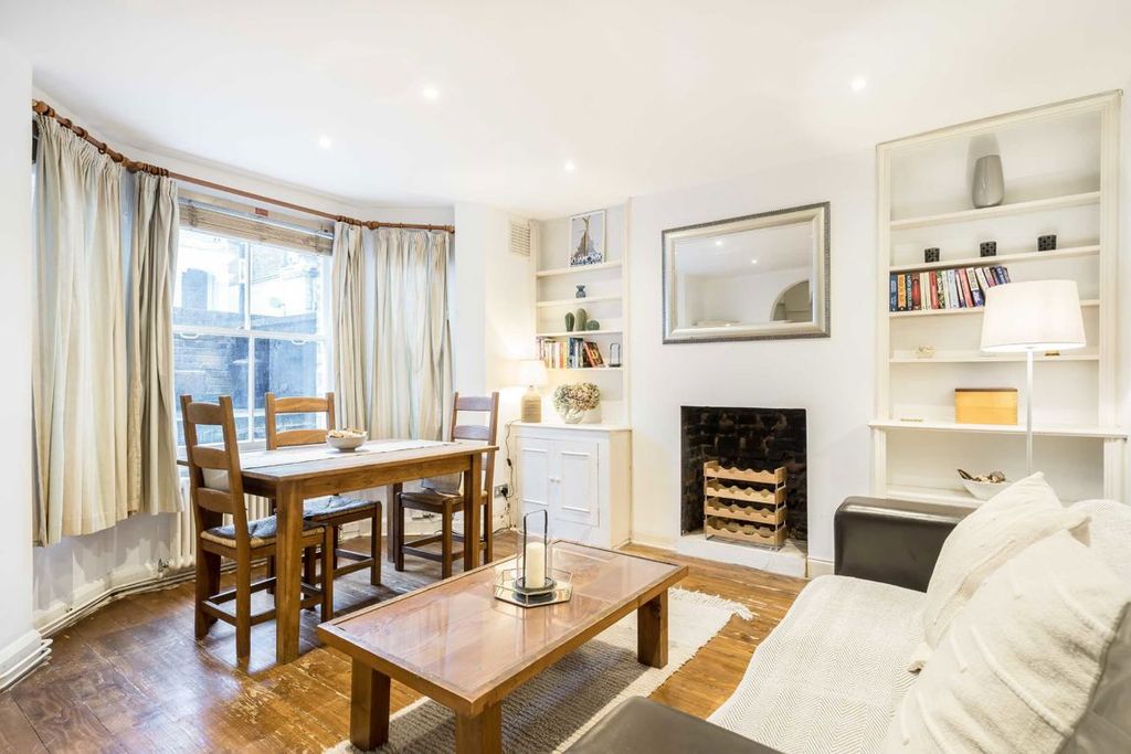 Property photo 2 of 8