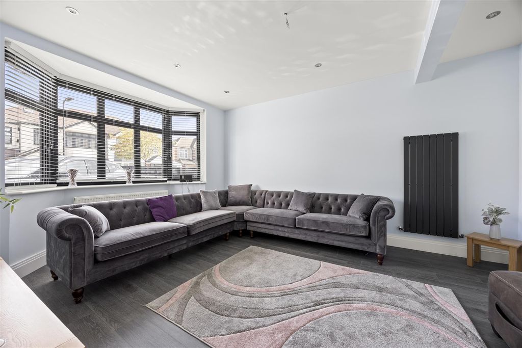 Property photo 2 of 20 1B9A9176.Jpg