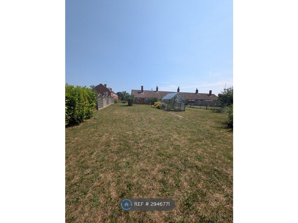 Property photo 3 of 12