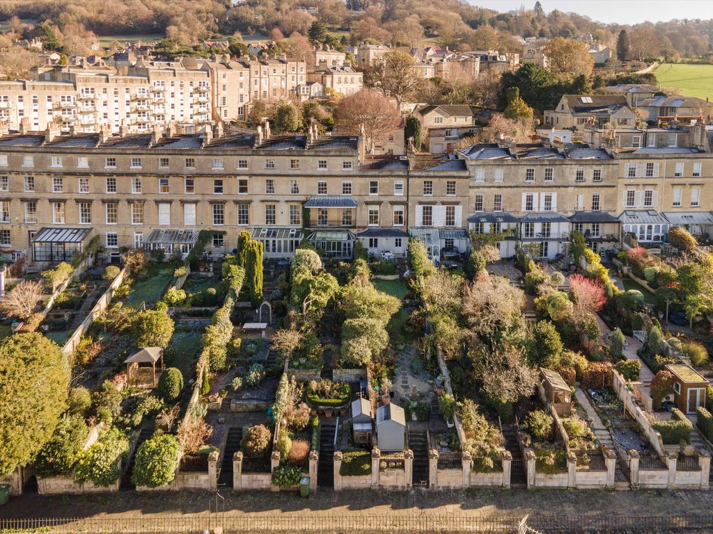 Property photo 2 of 25 Image