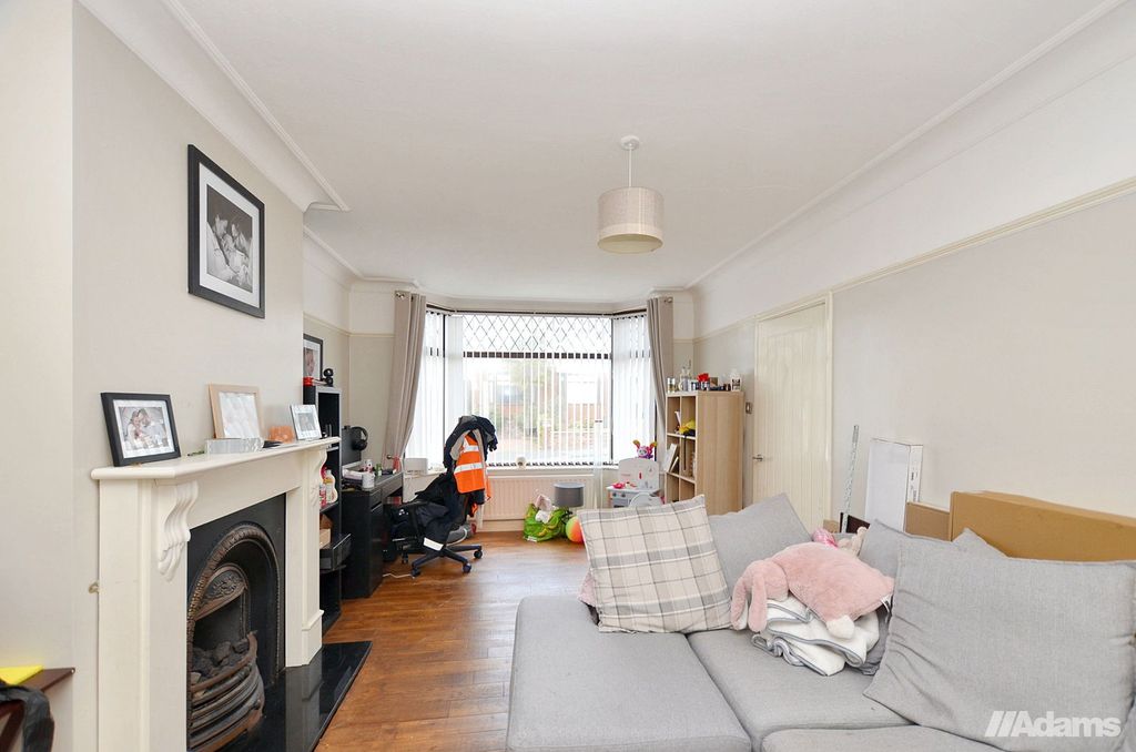 Property photo 2 of 14