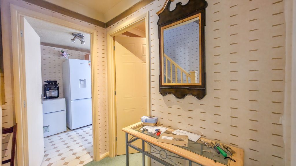 Property photo 3 of 27 20260422_123957