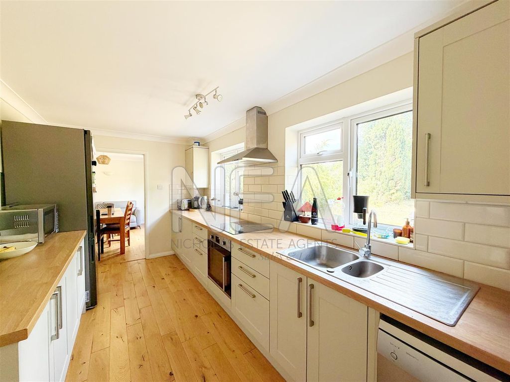 Property photo 2 of 26 Kitchen