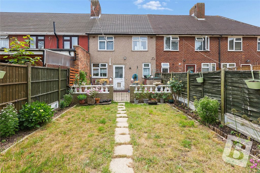Property photo 2 of 17 Rear Garden