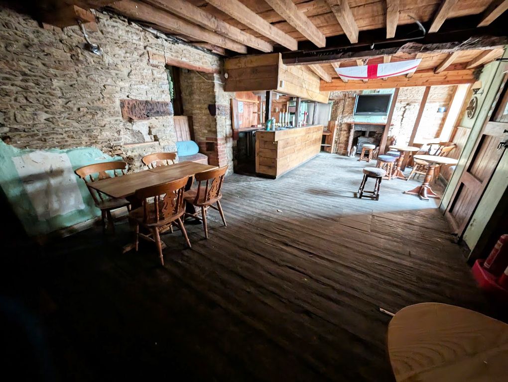 Property photo 3 of 7