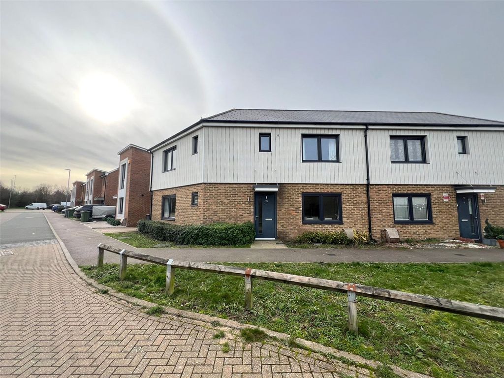 Property photo 1 of 3 Picture No. 05