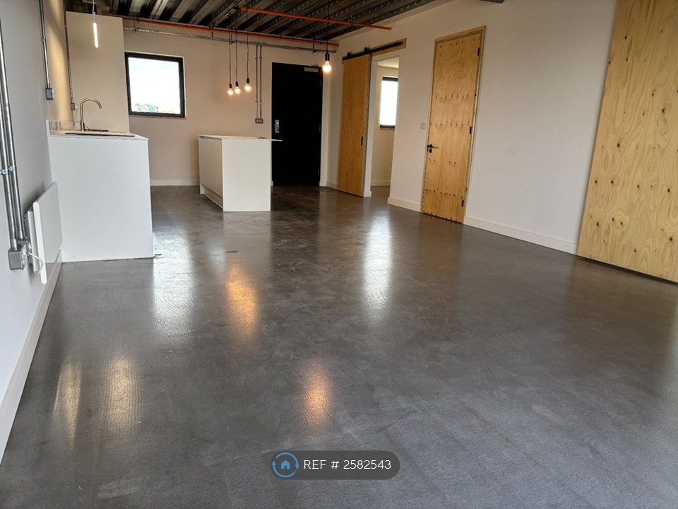 Property photo 3 of 9