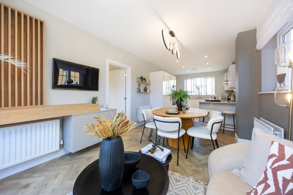 Property photo 3 of 11 Yew_07