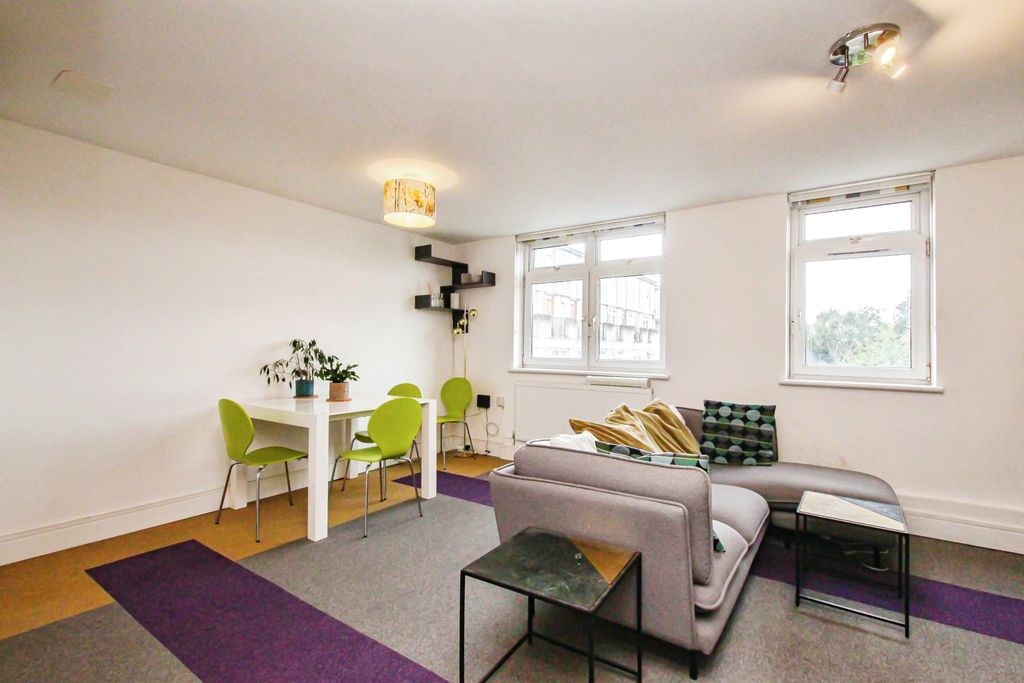 Property photo 3 of 20 Img_9344