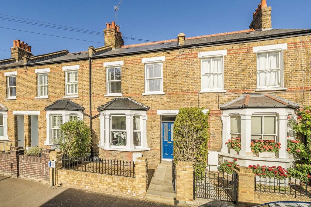 Property photo 1 of 7