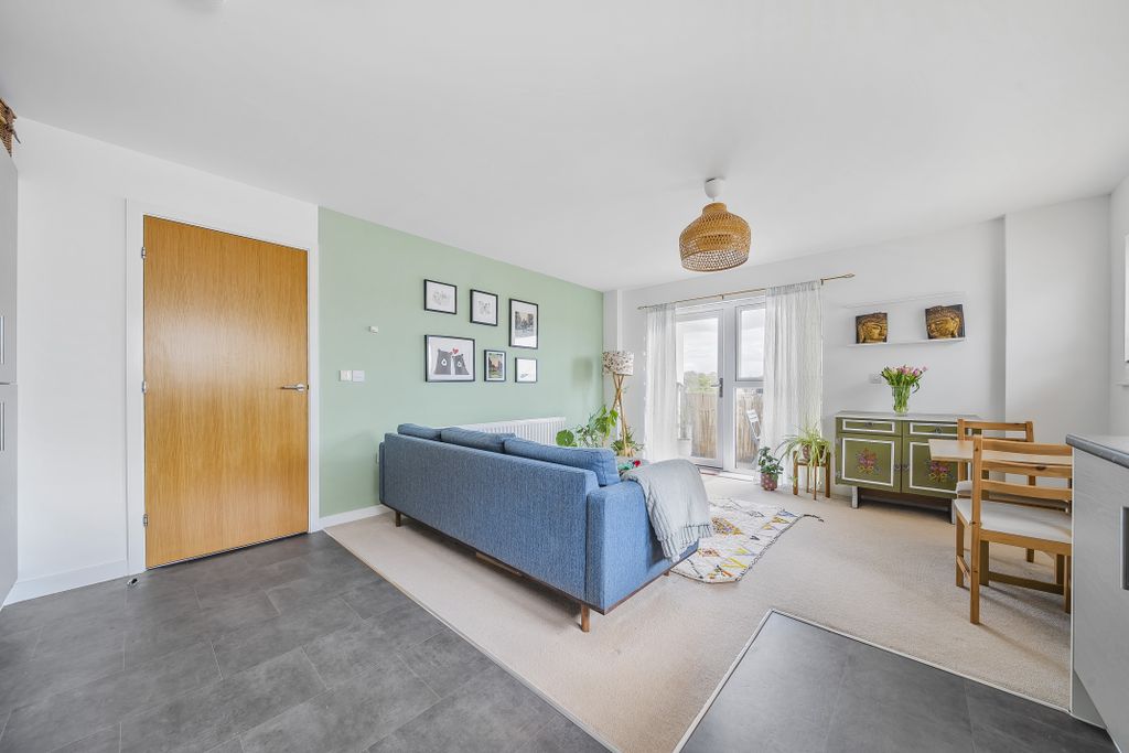 Property photo 3 of 9 Photo #3