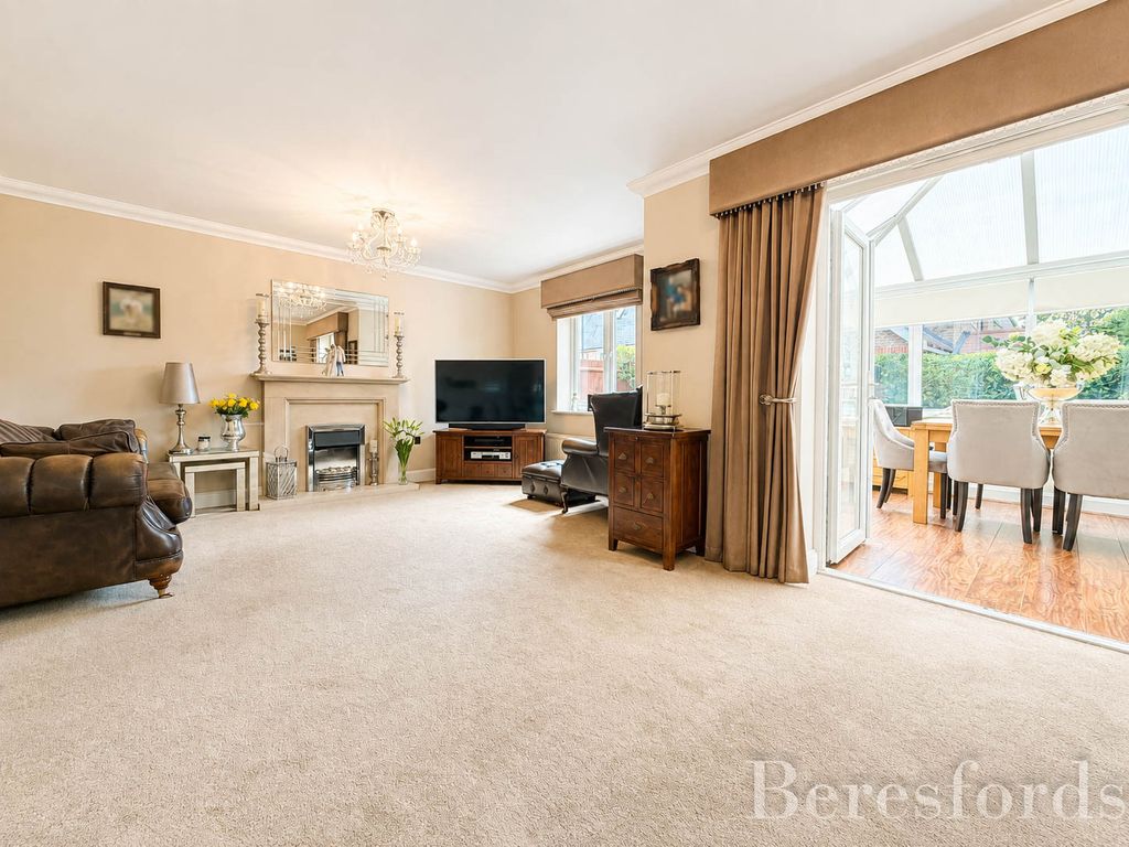 Property photo 2 of 32 Picture No. 08