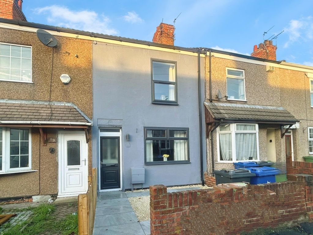 Property photo 1 of 8 Front