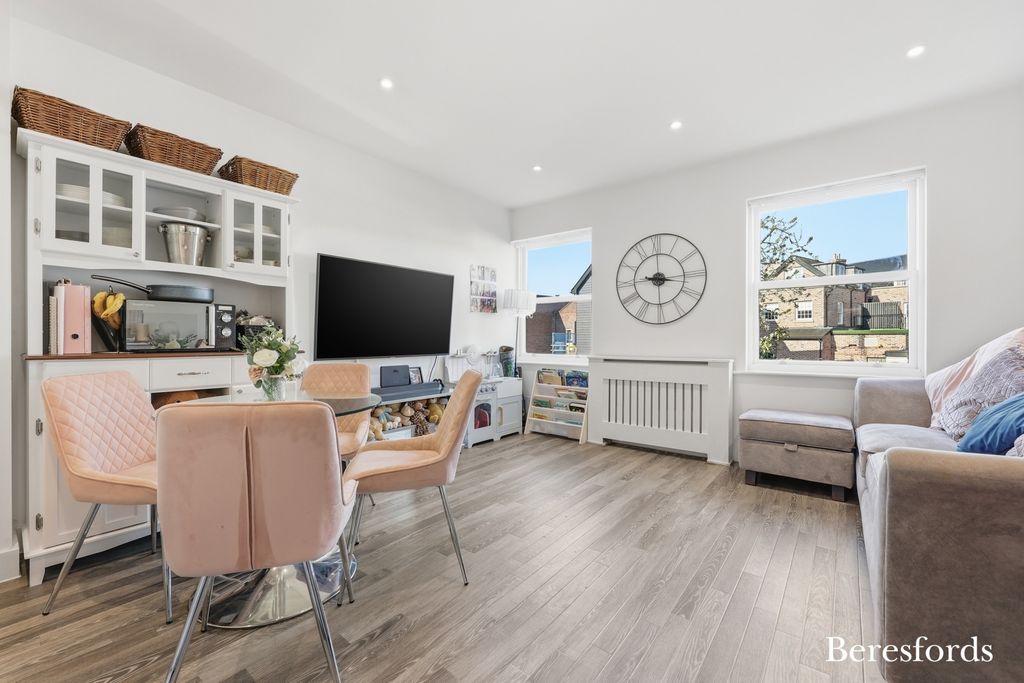 Property photo 2 of 13 Picture No. 20