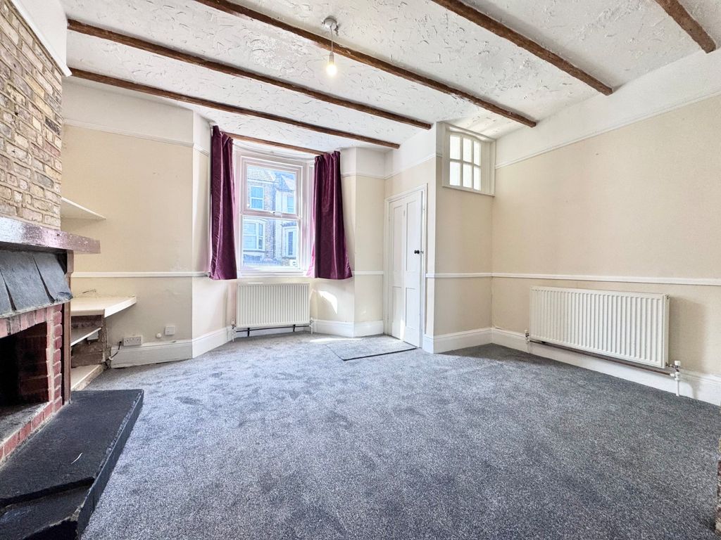 Property photo 2 of 13 Picture 2