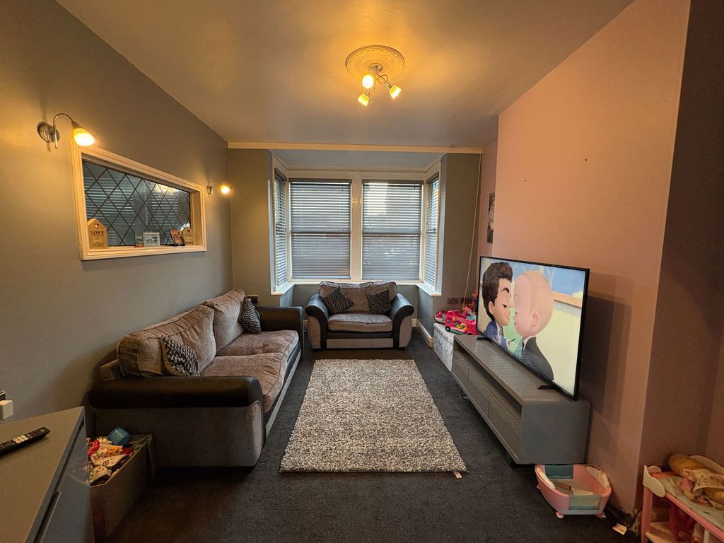 Property photo 2 of 14