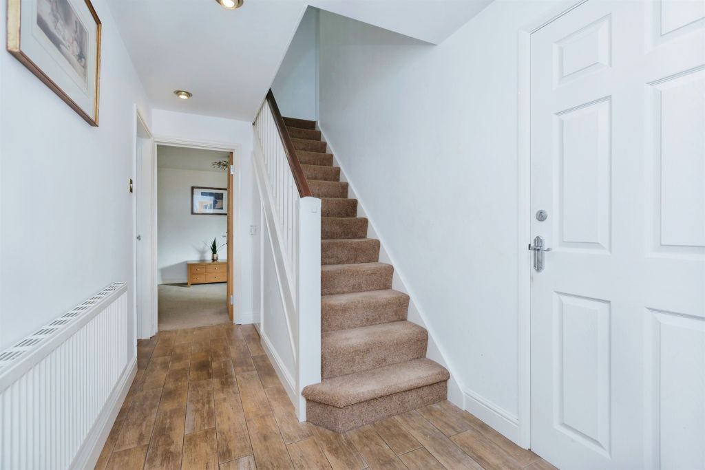 Property photo 3 of 25