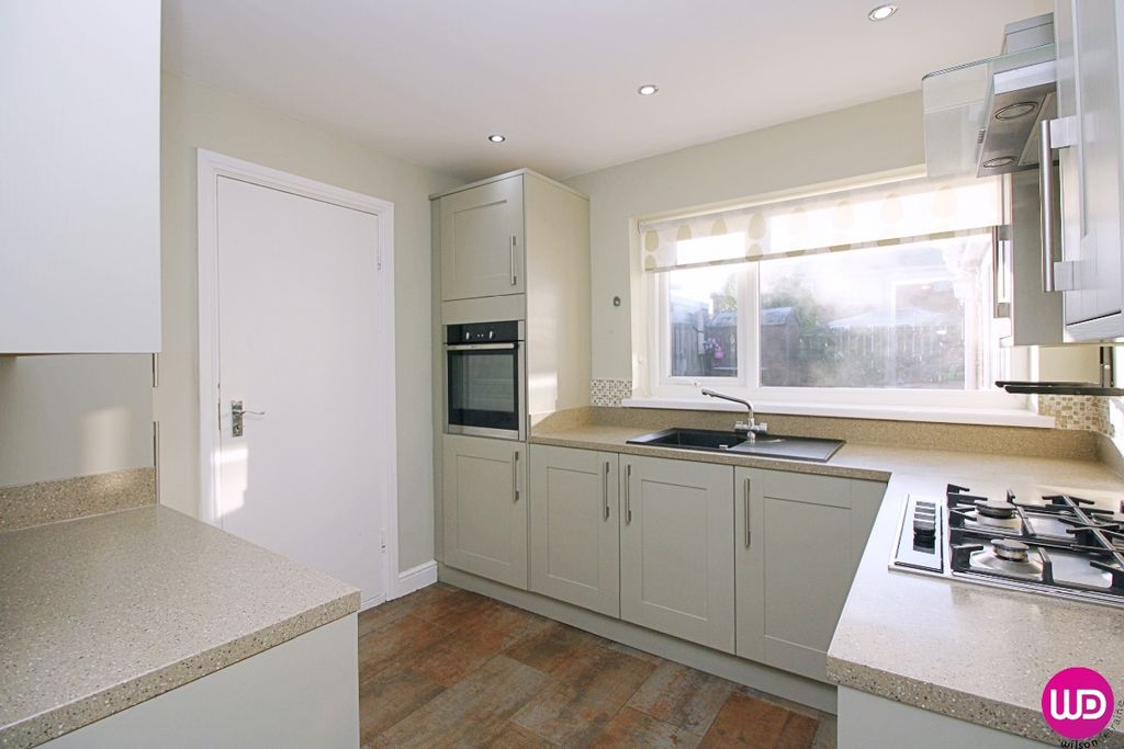 Property photo 3 of 28