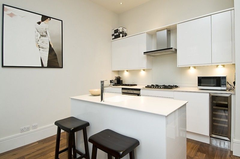 Property photo 2 of 5 Kitchen