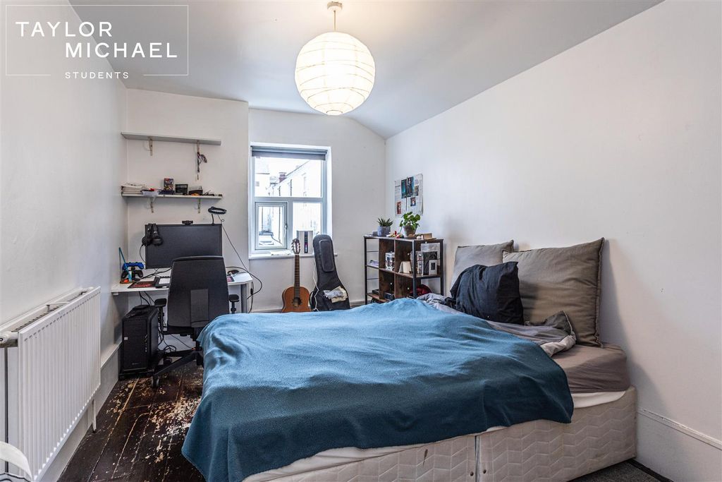 Additional image 11 of 6 bed maisonette to rentLewes Road, Brighton BN2