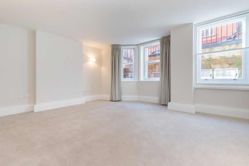 Property photo 1 of 10 Hans Road 55, Fla...
