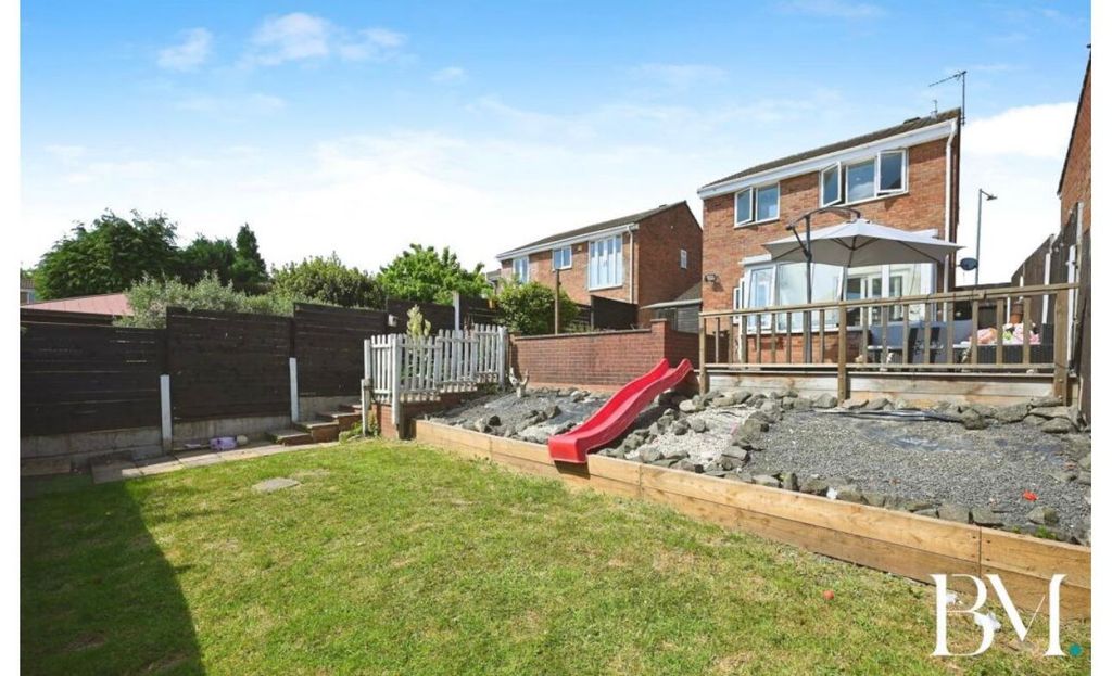 Property photo 2 of 13