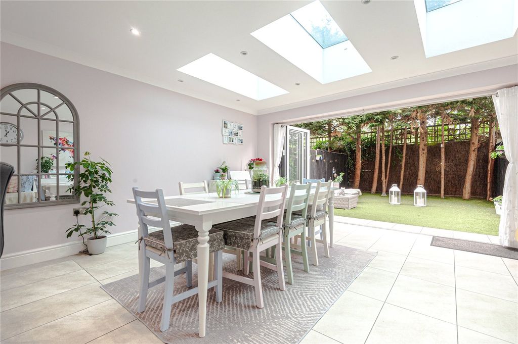 Property photo 2 of 29 Picture No. 04