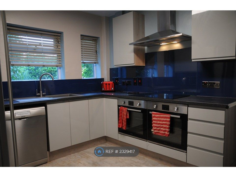 Property photo 3 of 29 Kitchen