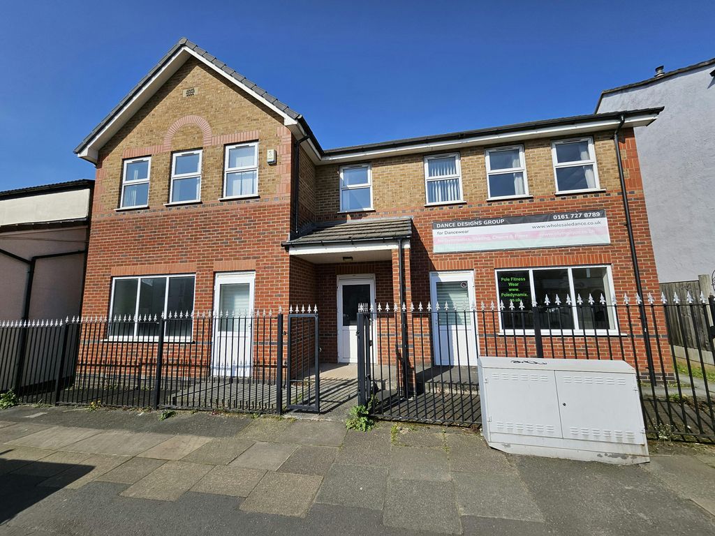 Property photo 2 of 14 20260408_151106.Jpg