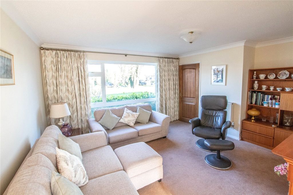 Property photo 2 of 19 Living Room