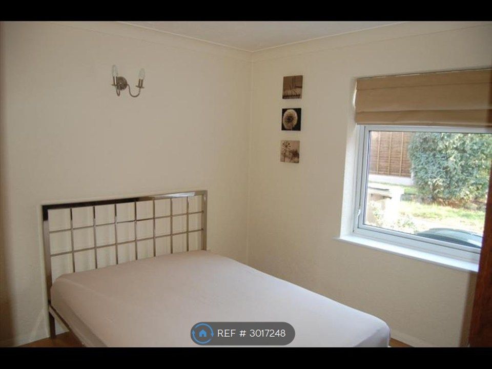 Property photo 3 of 5 Bedroom