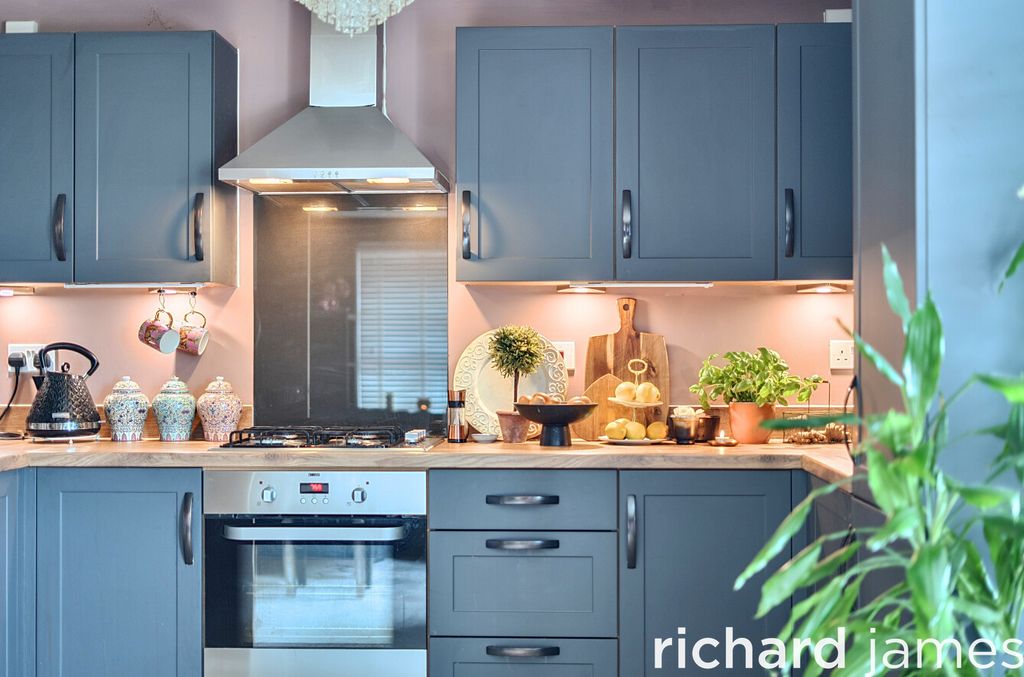 Property photo 2 of 13 Bf13Bddc665B459Ab3Fb0E95Dafca1Be