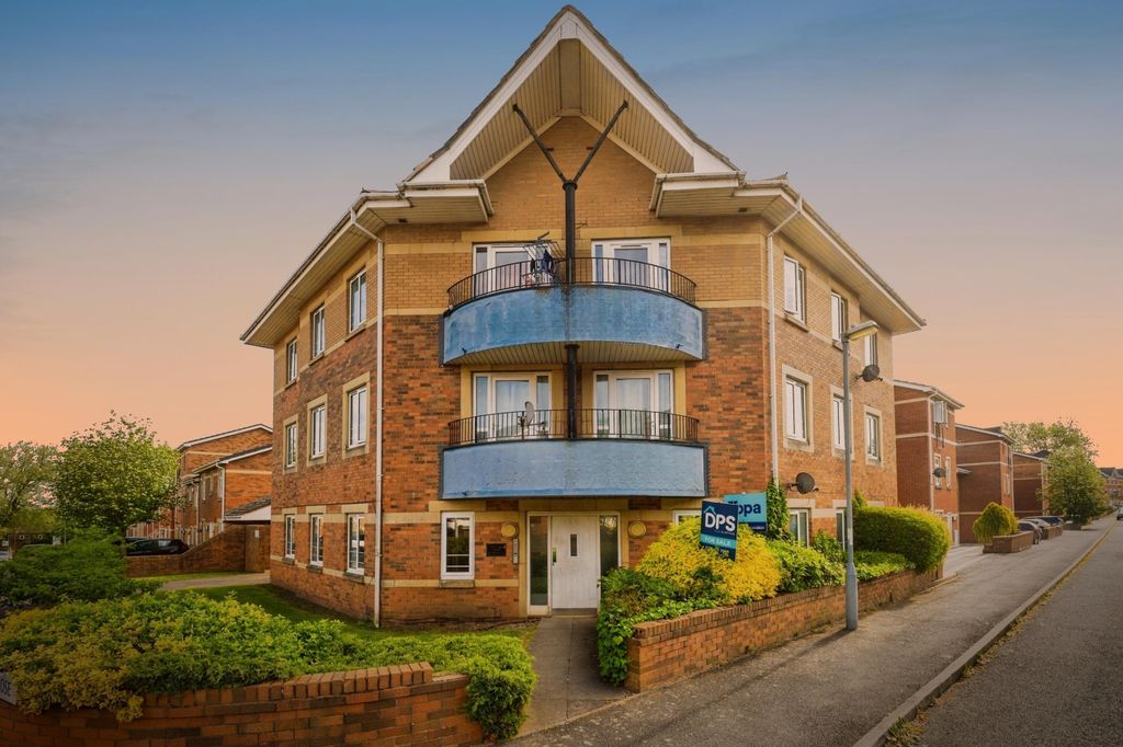 Property photo 2 of 17 1