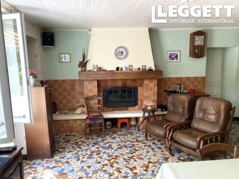 Property photo 3 of 10