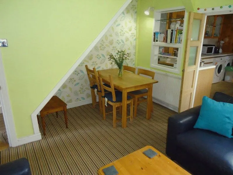 Cwmdare Street, Cardiff CF24 – pohled 6