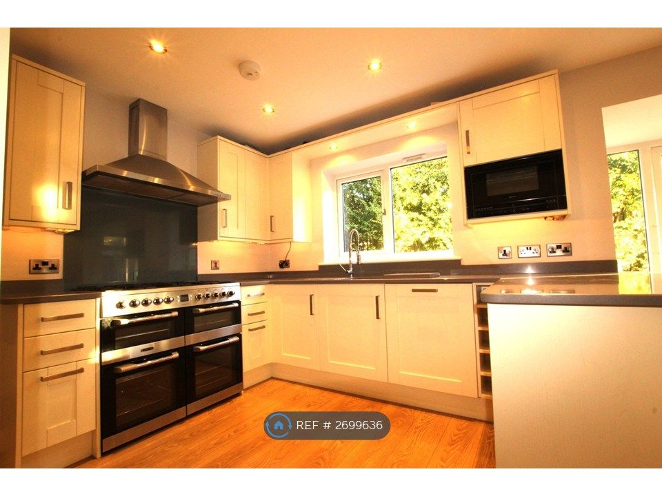 Property photo 3 of 27