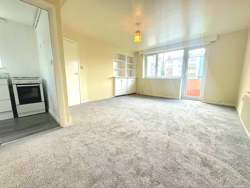 Property photo 2 of 7 4